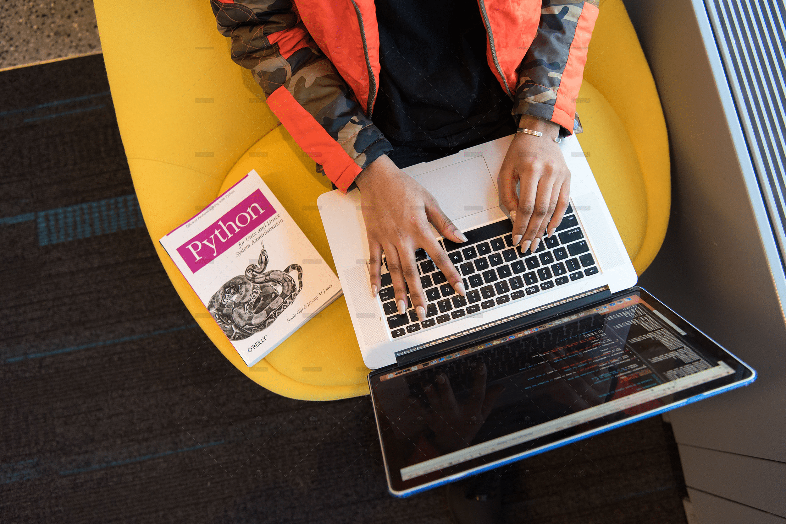 demo-attachment-1793-pexels-christina-morillo-1181359